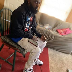 Meet your Posher, Dewight